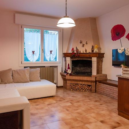 Al Casale B&B Casalserugo Eksteriør bilde