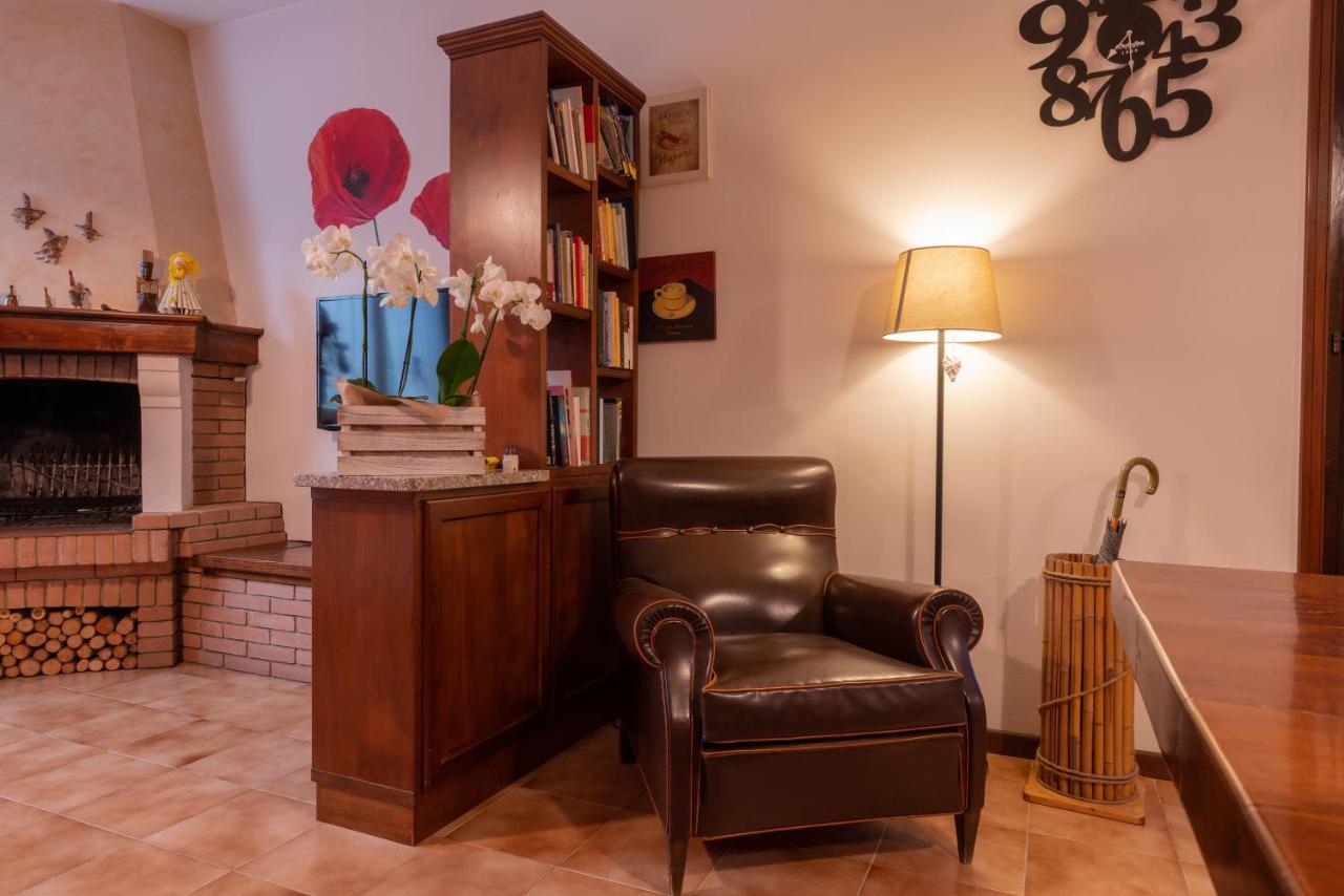 Al Casale B&B Casalserugo Eksteriør bilde